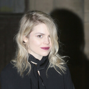 Béatrice Martin (Coeur de pirate) arrivant au défilé de mode "Sonia Rykiel", collection prêt-à-porter Automne-Hiver 2017-2018 à l'Ecole des Beaux-Arts à Paris, le 4 Mars 2017.© CVS/Veeren/Bestimage