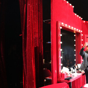 Exclusif - Laurent Gerra salut le public à la fin de son spectacle "Sans Modération", Salle Pleyel à Paris le 09 janvier 2022 © Bertrand Rindoff Petroff / Bestimage 