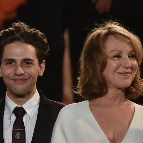 Gaspard Ulliel, Marion Cotillard (habillée en Dior Haute Couture), Xavier Dolan, Nathalie Baye - Descente des marches du film "Juste la fin du monde" lors du 69ème Festival International du Film de Cannes. Le 19 mai 2016. © Giancarlo Gorassini/Bestimage 