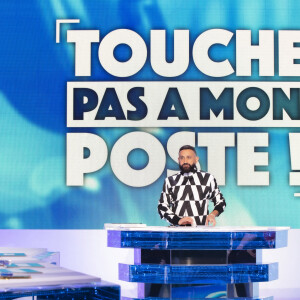 Exclusif - Cyril Hanouna - Emission Touche pas à mon poste (TPMP) diffusée en direct sur C8 le 17 janvier 2022 © Jack Tribeca / Bestimage 