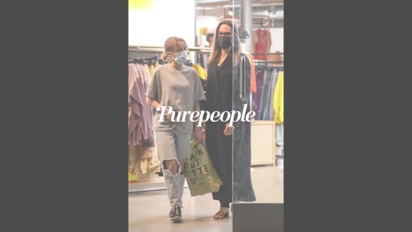 Angelina Jolie et sa fille Vivienne : elles s'offrent une petite virée shopping !