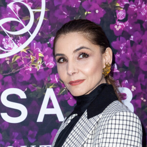 Clotilde Courau assiste au défilé Elie Saab Haute-Couture Printemps/Eté 2022, dans le cadre de la Fashion Week de Paris, au Carreau du Temple. Le 26 janvier 2022. © Olivier Borde/Bestimage