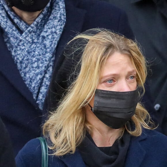 Mélanie Thierry - Sorties des obsèques (bénédiction) de Gaspard Ulliel en l'église Saint-Eustache à Paris. Le 27 janvier 2022 © Jacovides-Moreau / Bestimage 