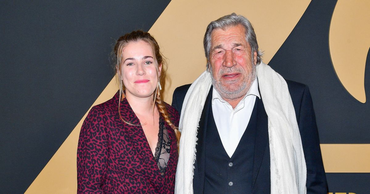 Jean Pierre Castaldi Et Sa Fille Paola Projection Du Film Mourir Peut Attendre Au Grand Rex à