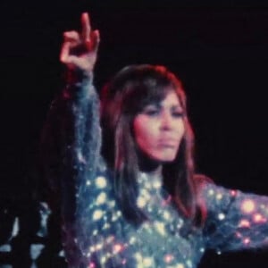 HBO produit un documentaire sur Tina Turner intitulé "Tina". Le 23 février 2021 