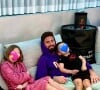 Olivier Giroud en mode relax avec ses trois de ses enfants. Janvier 2022.