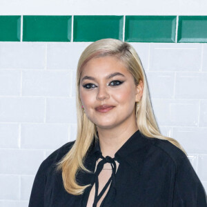 Louane Emera au photocall du défilé Ami automne-hiver 2022/2023 dans le cadre de la Fashion Week de Paris, France, le 19 janvier 2022. Olivier Borde/bestimage 