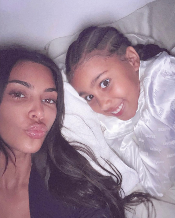 Kim Kardashian et sa fille aînée North.