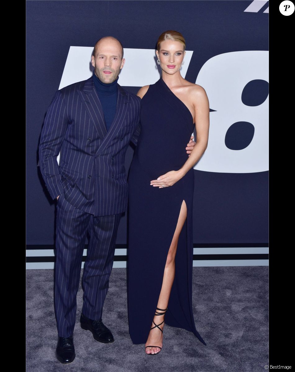 Jason Statham et sa femme Rosie Huntington-Whiteley enceinte à la première de 'Fate Of The Furious' à Radio City Music Hall à New York, le 8 avril 2017 © CPA/Bestimage