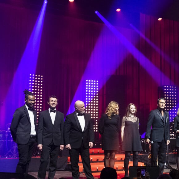 Exclusif - Dany Brillant en concert de la tournée "Dany Brillant chante Aznavour" au Dôme de Paris - Palais des Sports le 4 février 2022. © Cyril Moreau / Bestimage