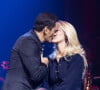 Exclusif - Dany Brillant a fait monter son épouse Nathalie Moury sur scène lors de son concert au Dôme de Paris - Palais des Sports. © Cyril Moreau / Bestimage