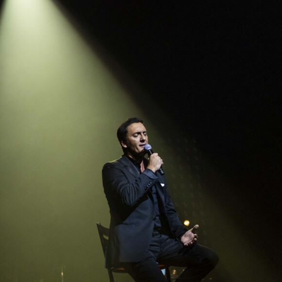 Exclusif - Dany Brillant en concert de la tournée "Dany Brillant chante Aznavour" au Dôme de Paris - Palais des Sports le 4 février 2022. © Cyril Moreau / Bestimage