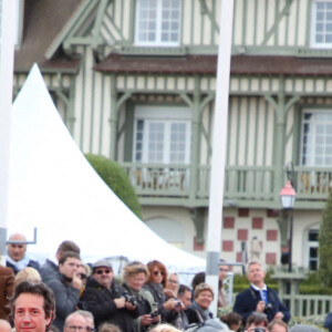 Gaspard Ulliel, Jean-Pierre Duret, Nicolas Saada, Gaêl Morel, Claire Burger, Catherine Deneuve, Vicky Krieps, Antonin Baudry, Orelsan, Valéria Golino à la première de "Music of My Life", suivi d'un hommage rendu aux 25 ans de la compétition lors du 45ème Festival du Cinéma Américain de Deauville, le 7 septembre 2019. © Denis Guignebourg/Bestimage