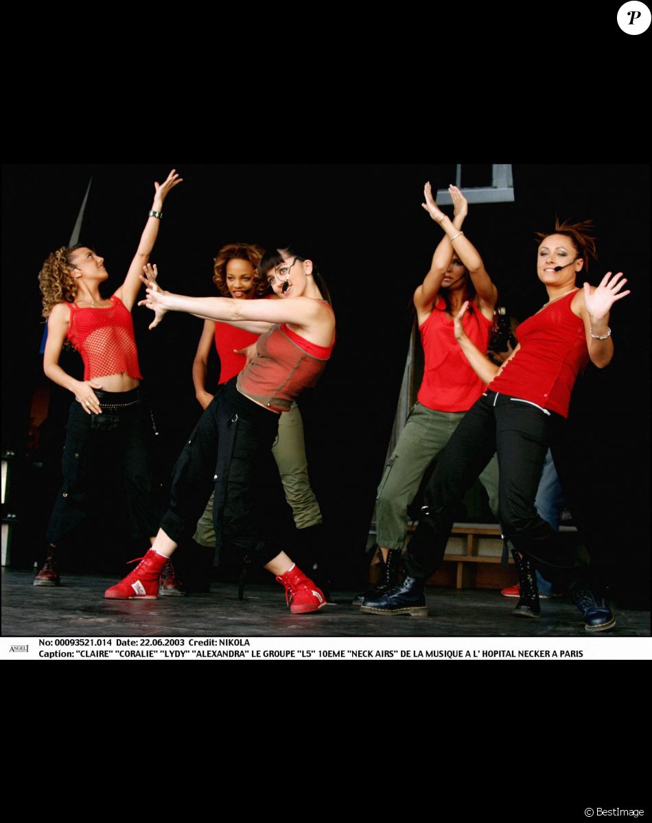 Claire, Coralie, Lydy, Alexandra et Marjorie - 10e Neck Airs de la musique à l'hôpital Necker à Paris.