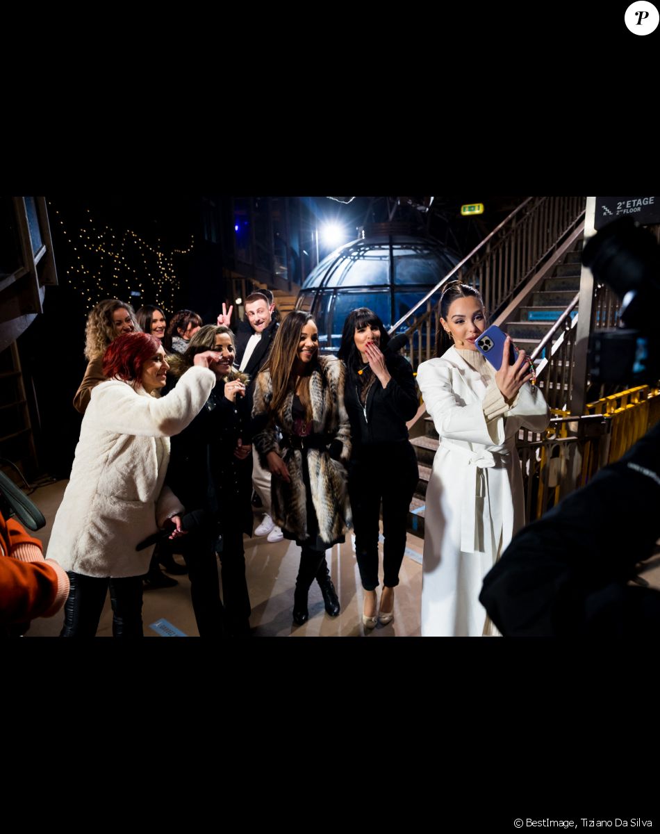 Jessica Pacoca, Maya Pambaguian, Marie-Luce, Paul Duchemin, Alex Dana, Claire Litvine, Louisy Joseph et Marjorie Parascandola, Nabilla Benattia - Enregistrement de l'émission "La Chanson secrète 10" au 1er étage de la Tour Eiffel à Paris. © Tiziano Da Silva / Bestimage