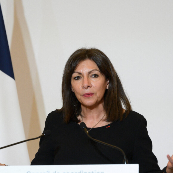 Anne Hidalgo, maire de Paris - Dîner annuel du Conseil de Coordination des organisations Arméniennes de France (CCAF) à L'Hôtel du Collectionneur à Paris le 8 février 2022