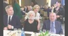 Line Renaud radieuse et chouchoutée par deux candidates à la présidentielle