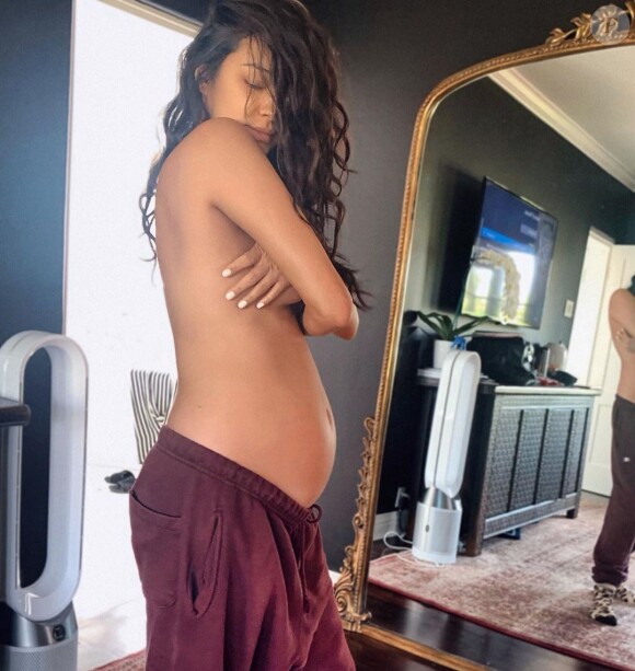 Shay Mitchell a annoncé qu'elle était enceinte et attendait son deuxième enfant.