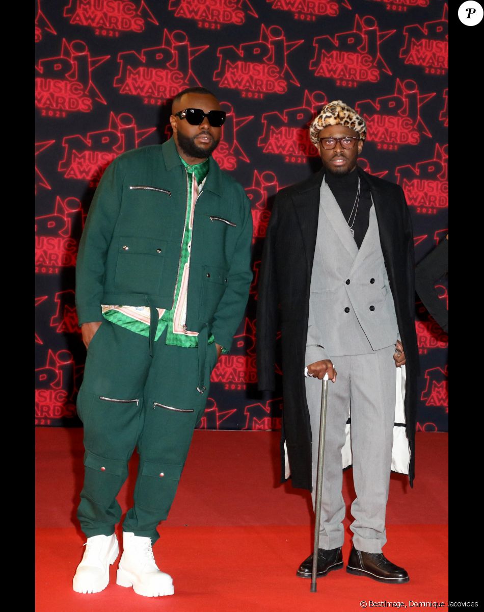 Gims, Dadju lors de la 23ème édition des NRJ Music Awards 2021 au Palais des Festivals de Cannes, le 20 novembre 2021. © Dominique Jacovides/Bestimage