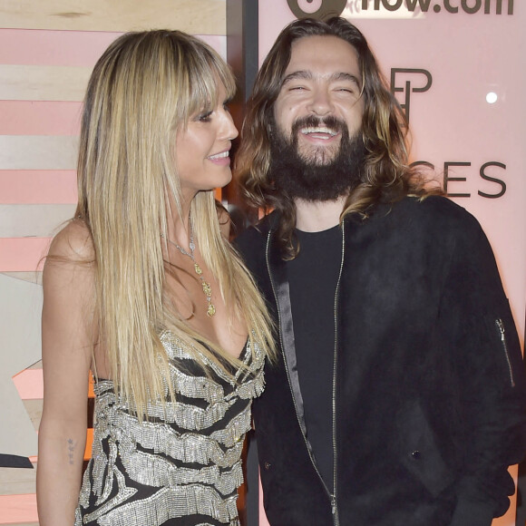 Heidi Klum et son mari Tom Kaulitz au photocall "Homecoming Weekend" au Pacific Center à Los Angeles, le 11 février 2022.