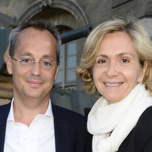 Valérie Pécresse et son mari Jérôme Pécresse lors de la représentation du spectacle "Ami entends-tu ?" aux Invalides à Paris