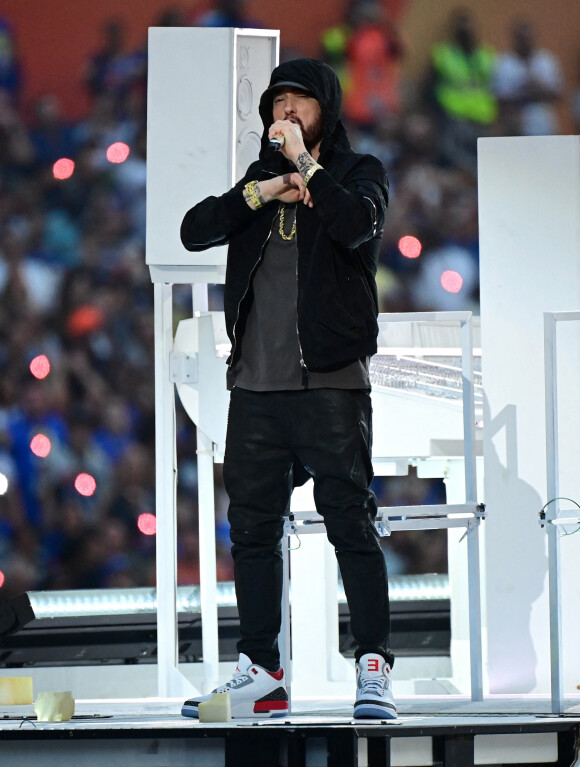 Eminem a participé au concert de la mi-temps du Super Bowl LVI, avec Dr. Dre, Mary J. Blige, 50 Cent et Kendrick Lamar. Inglewood, le 13 février 2022.