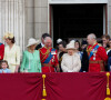 Le prince William, duc de Cambridge, et Catherine (Kate) Middleton, duchesse de Cambridge, le prince George de Cambridge, la princesse Charlotte de Cambridge, le prince Louis de Cambridge, Camilla Parker Bowles, duchesse de Cornouailles, le prince Charles, prince de Galles, la reine Elisabeth II d'Angleterre, le prince Andrew, duc d'York, le prince Harry, duc de Sussex, et Meghan Markle, duchesse de Sussex - La famille royale au balcon du palais de Buckingham lors de la parade Trooping the Colour 2019, célébrant le 93ème anniversaire de la reine Elisabeth II, Londres, le 8 juin 2019.