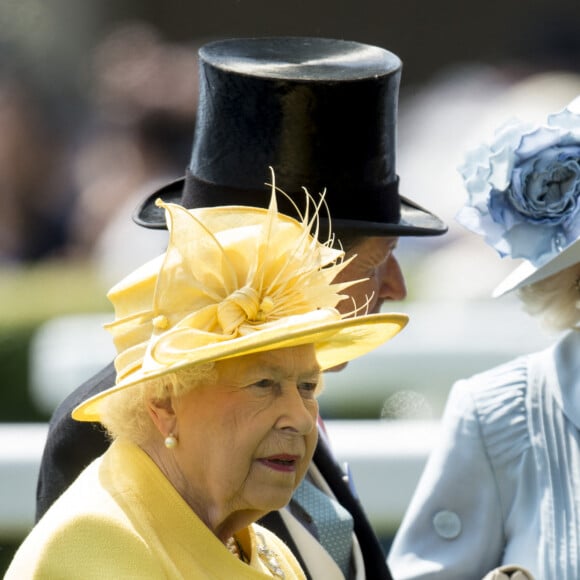 La reine Elizabeth II et Camilla, duchesse de Cornouailles, lors de la 2ème journée des courses hippiques "Royal Ascot", le 21 juin 2017.