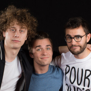 Exclusif - Prix Spécial - Norman Thavaud, Squeezie et Cyprien - Studio - Salon Video City, le 1er événement dédié aux créateurs vidéo du web à la porte de Versailles à Paris, le 8 novembre 2015. © Dominique Jacovides/Romuald Meigneux/Bestimage 