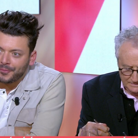 Kev Adams réprimandé par Anne-Elisabeth Lemoine et Mohamed Bouhafsi dans C à Vous