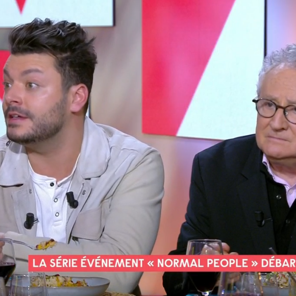 Kev Adams réprimandé par Anne-Elisabeth Lemoine et Mohamed Bouhafsi dans C à Vous après avoir discuté avec Nadine Sierra