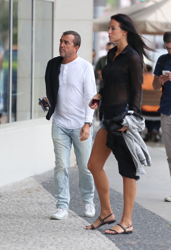 Arnaud Lagardère et sa femme Jade Foret (Lagardère) poursuivent leurs vacances à Miami Le 29 Octobre 2016