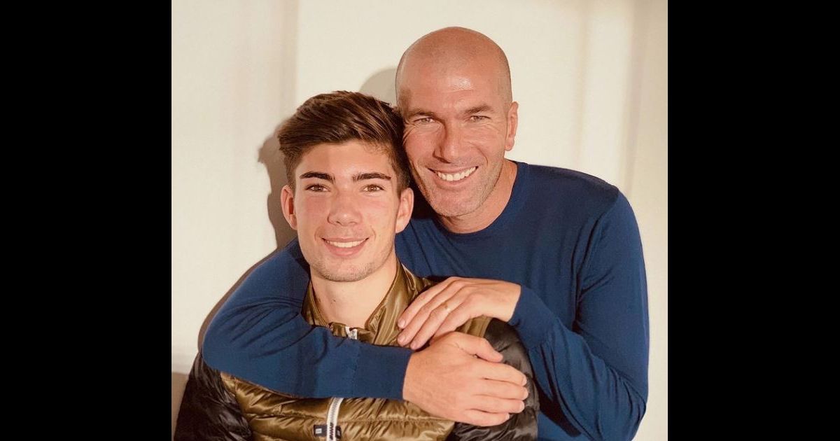 Zinédine Zidane : Son fils Théo (19 ans) en couple, s’offre un dîner romantique avec sa compagne Zinédine Zidane : Son fils Théo (19 ans) en couple, s’offre un dîner romantique avec sa compagne