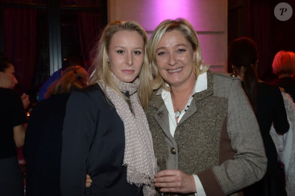 Marine Le Pen et Marion Maréchal - Cocktail dinatoire pour célébrer les 9 ans de "L'Aventure" à Paris le 13 novembre 2012
