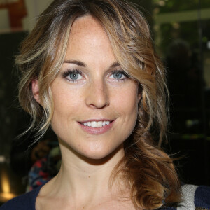 Exclusif - Aurélie Vaneck arrive à l'enregistrement TV de 'Vivement Dimanche' au Studio Gabriel à Paris. Le 9 avril 2014