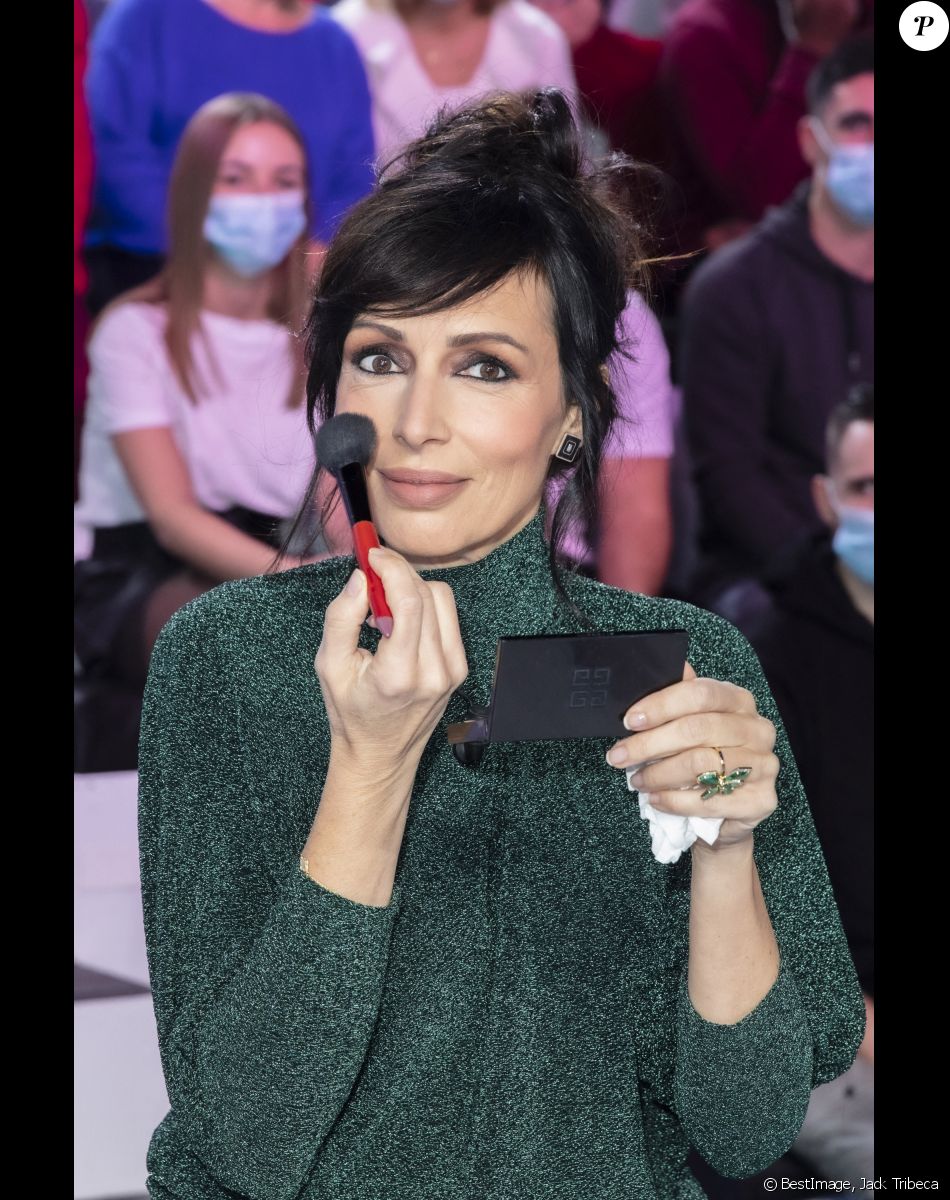 Exclusif - Géraldine Maillet - Pendant l'émission TPMP (Touche Pas à Mon Poste) présentée en direct par C.Hanouna le 13/12/21 en direct sur C8, Paris le 13 décembre 2021. © Jack Tribeca / Bestimage
