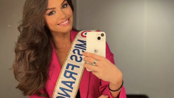 Diane Leyre (Miss France 2022) : Son charmant frère fait sensation, elle recadre les plus intéressées (EXCLU)