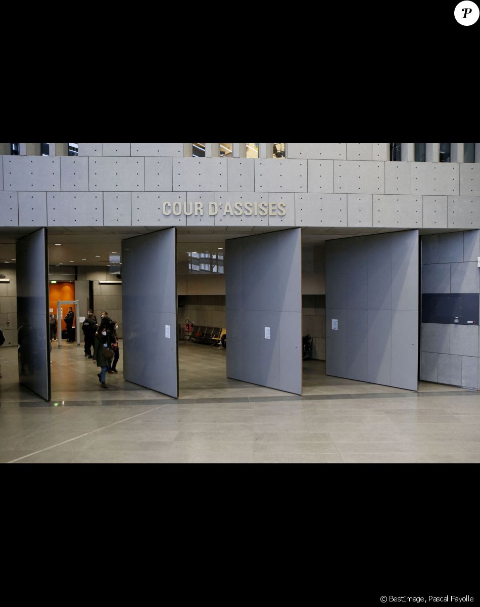 Ouverture du procès de Nordahl Lelandais, accusé du meurtre de Maëlys De Araujo ainsi que d'agressions sexuelles imposées à un mineur de moins de 15 ans sur ses deux petites cousines. Le procès se tiendra du lundi 31 janvier 2022 au vendredi 18 février 2022 devant la Cour d'assises de l'Isère, à Grenoble. Grenoble, (Isère) FRANCE-31/01/2022. © Pascal Fayolle / Bestimage