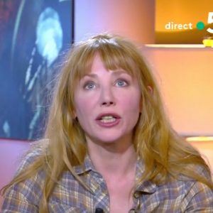 Julie DepardieJulie Depardieu évoque son astuce pour ne pas oublier son texte sur Alexandra Ehle dans C à Vousu évoque son astuce pour ne pas oublier son texte sur Alexandra Ehle dans C à Vous