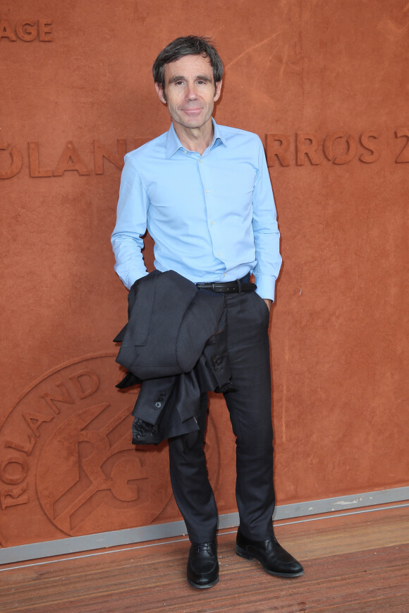 David Pujadas au village lors des internationaux de tennis de Roland Garros à Paris le 8 juin 2018