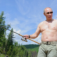 Vladimir Poutine : Pourquoi le dirigeant russe passe-t-il son temps à poser torse nu ?