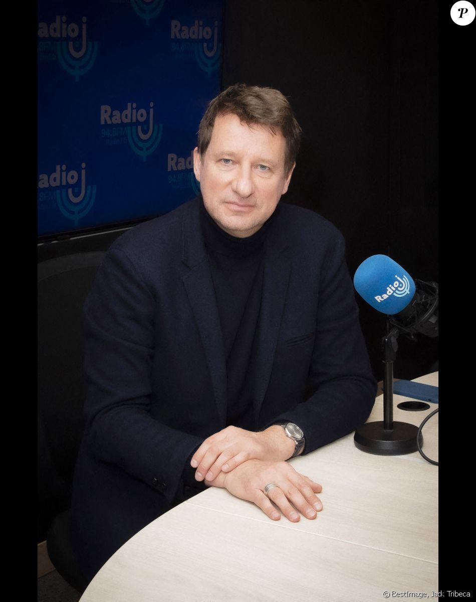 Exclusif - Yannick Jadot est l'invité de Frédéric Haziza sur Radio J le 13 février 2022. © Jack Tribeca / Bestimage