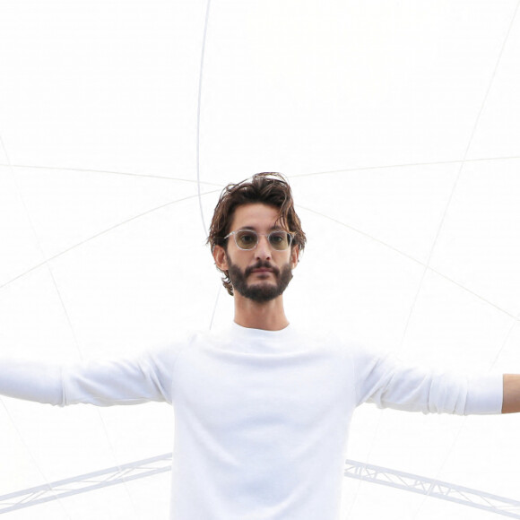 Pierre Niney au photocall du film Oss 117 : Alerte Rouge En Afrique Noire lors du 74ème festival international du film de Cannes le 17 juillet 2021 © Borde / Jacovides / Moreau / Bestimage 