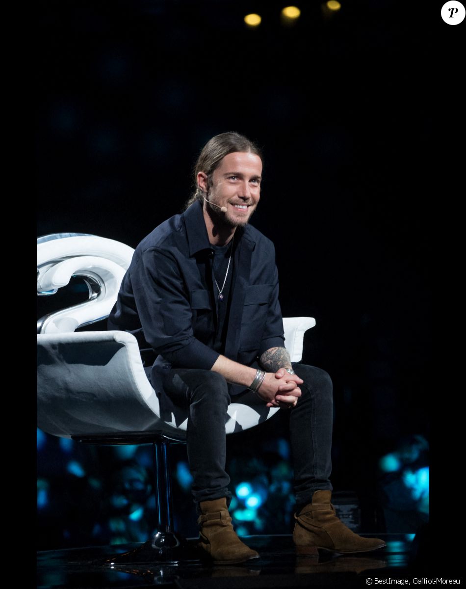 Exclusif - Julien Doré - Enregistrement de l'émission "La Chanson secrète 6" à la Scène musicale à Paris, qui sera diffusée le 12 décembre sur TF1. Le 8 septembre 2020 © Gaffiot-Moreau / Bestimage