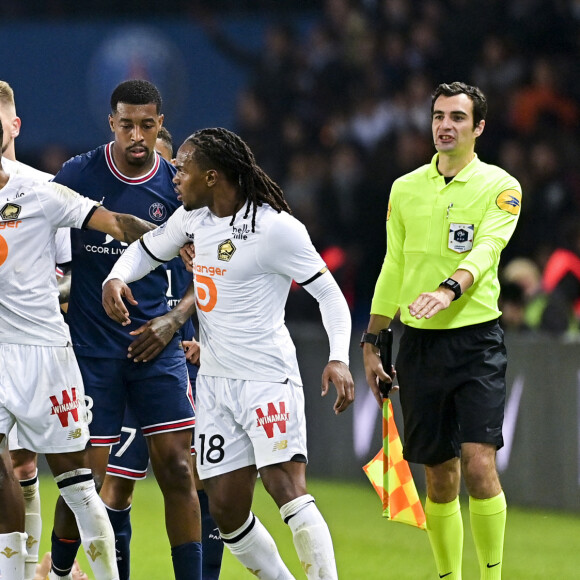 Angel Di Maria (PSG) Neymar Jr (PSG) / Marquinhos (PSG) Renato Sanches (Losc) - Match de Ligue 1 Uber Eats Psg (2) - Lille(1) au Parc des Princes à Paris le 29 octobre 2021. © JB Autissier/PanoramicBestimage