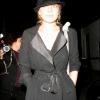 L'assistante de Lindsay Lohan écrase un paparazzo en BMW à la sortie du Cafe Hotel de Los Angeles le 9 janvier 2010