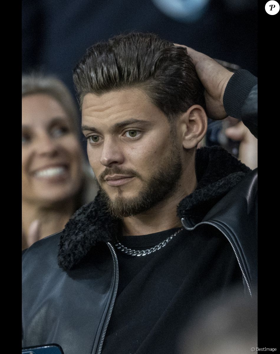 Rayane Bensetti - People au match de football ligue 1 Uber Eats PSG - Montpellier (2-0) au Parc des Princes à Paris le 25 septembre 2021