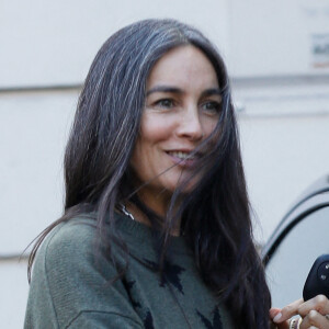 Exclusif - Azucena Caamaño (Caamano), femme de Florent Pagny - Arrivées de l'émission "Vivement Dimanche" qui sera diffusée le 21 novembre 2021 au studio Gabriel à Paris, France, le 03 novembre 2021. © Christophe Clovis / Bestimage