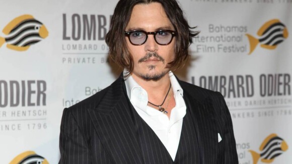 Le beau Johnny Depp s'exile en Serbie...