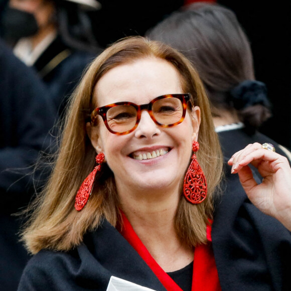 Carole Bouquet à la sortie du défilé Chanel Haute-Couture 2022 au Grand Palais Ephémère dans le cadre de la Fashion Week de Paris, France, le 25 janvier 2022. © Veeren-Clovis/Bestimage 